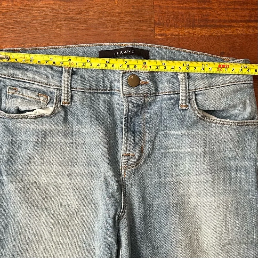 J Brand Cropped Rail Ocean Side Slim Straight Light Wash Stretch Jeans‎